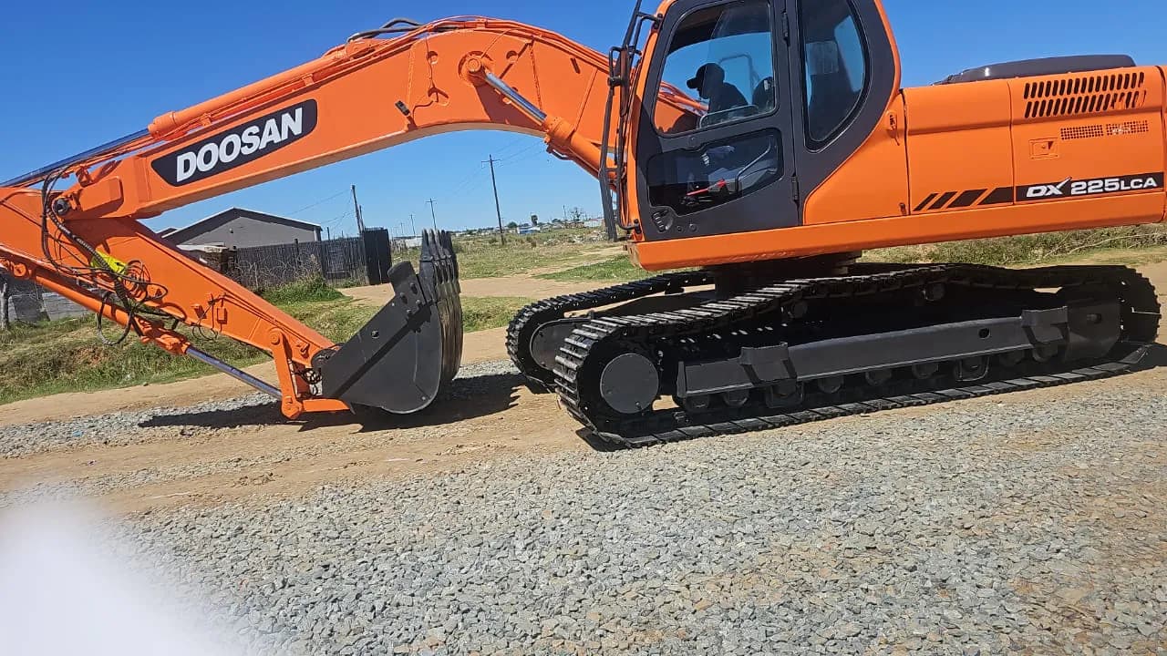 Seldariah Trading excavator supporting infrastructure works